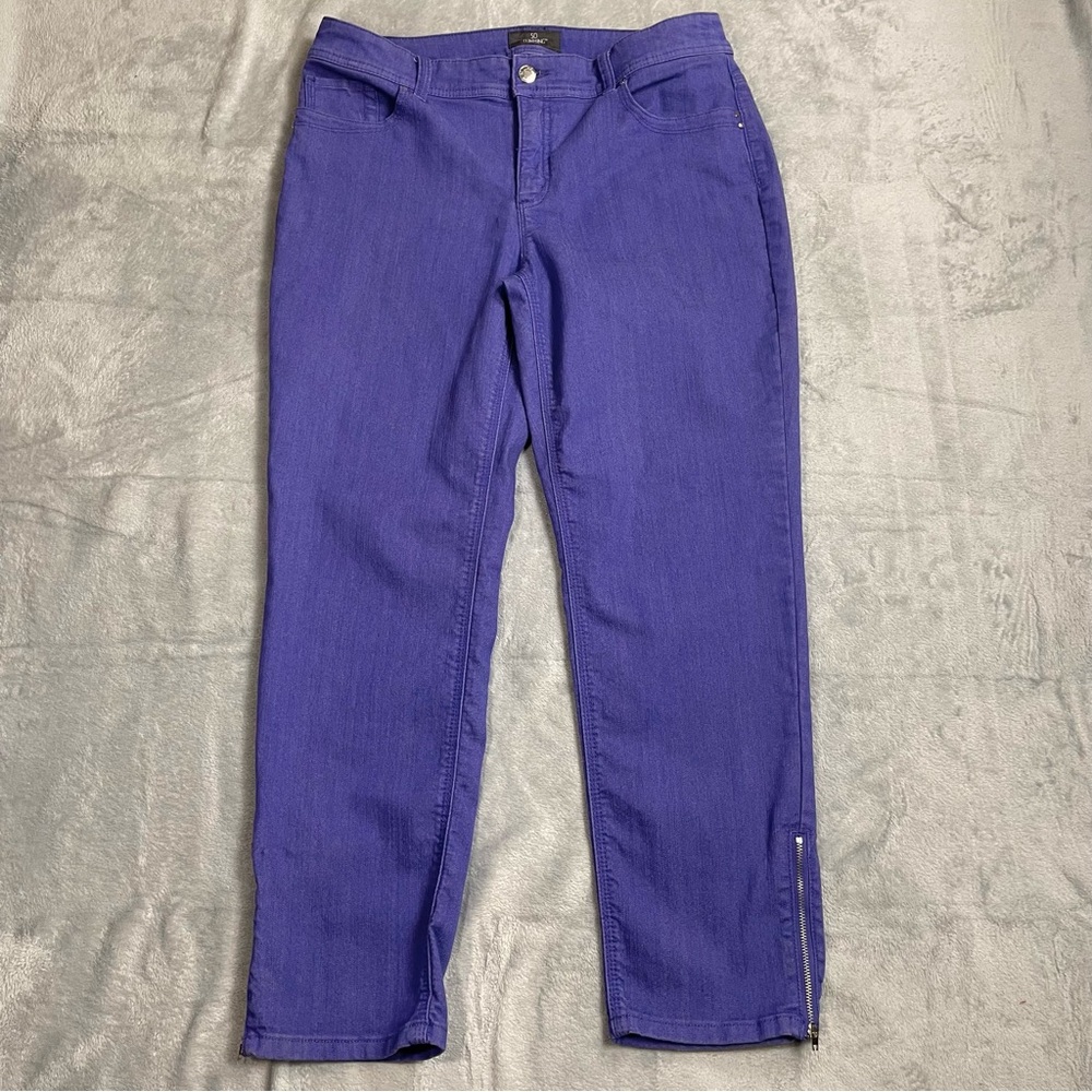 Chico’s Jeans‎ 1 (US 8) So Slimming Ankle Zip Distressed Grape Purple